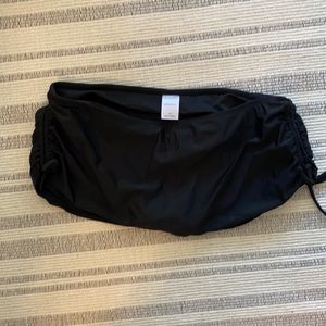 Merona skort swim bottoms large